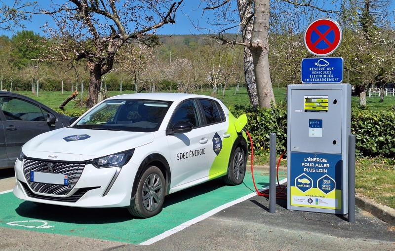 [MOBILITÉ] ST MARTIN-AUX-CHARTRAINS : inauguration d'une nouvelle borne de recharge pour véhicules électriques le 2 juin 2025