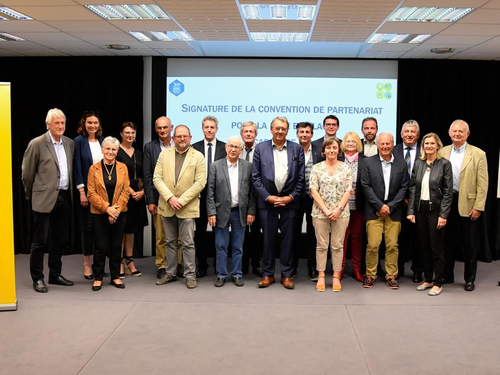 Signature de la convention de partenariat avec le SDEC ÉNERGIE pour la mise en place d’un cadastre solaire en ligne : www.soleil14.fr - 19 septembre 2019