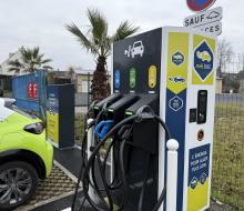 [MOBILITÉ] 11/02 - TREVIERES : inauguration de la borne de recharge rapide pour véhicules électriques