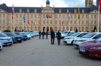 Jour J départ de l'hôtel de ville de Caen