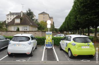 Recharge à Falaise avant retour sur Caen Recharge à Falaise avant retour sur Caen